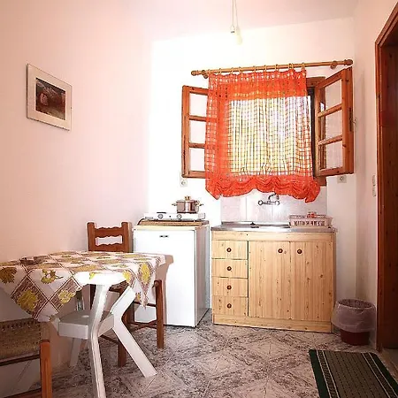 Karidies * Skopelos Town
